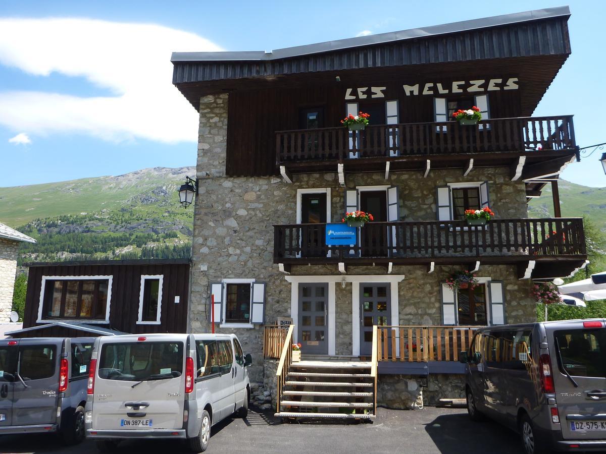 ティニュ Chalet Les Melezes Bed & Breakfast エクステリア 写真