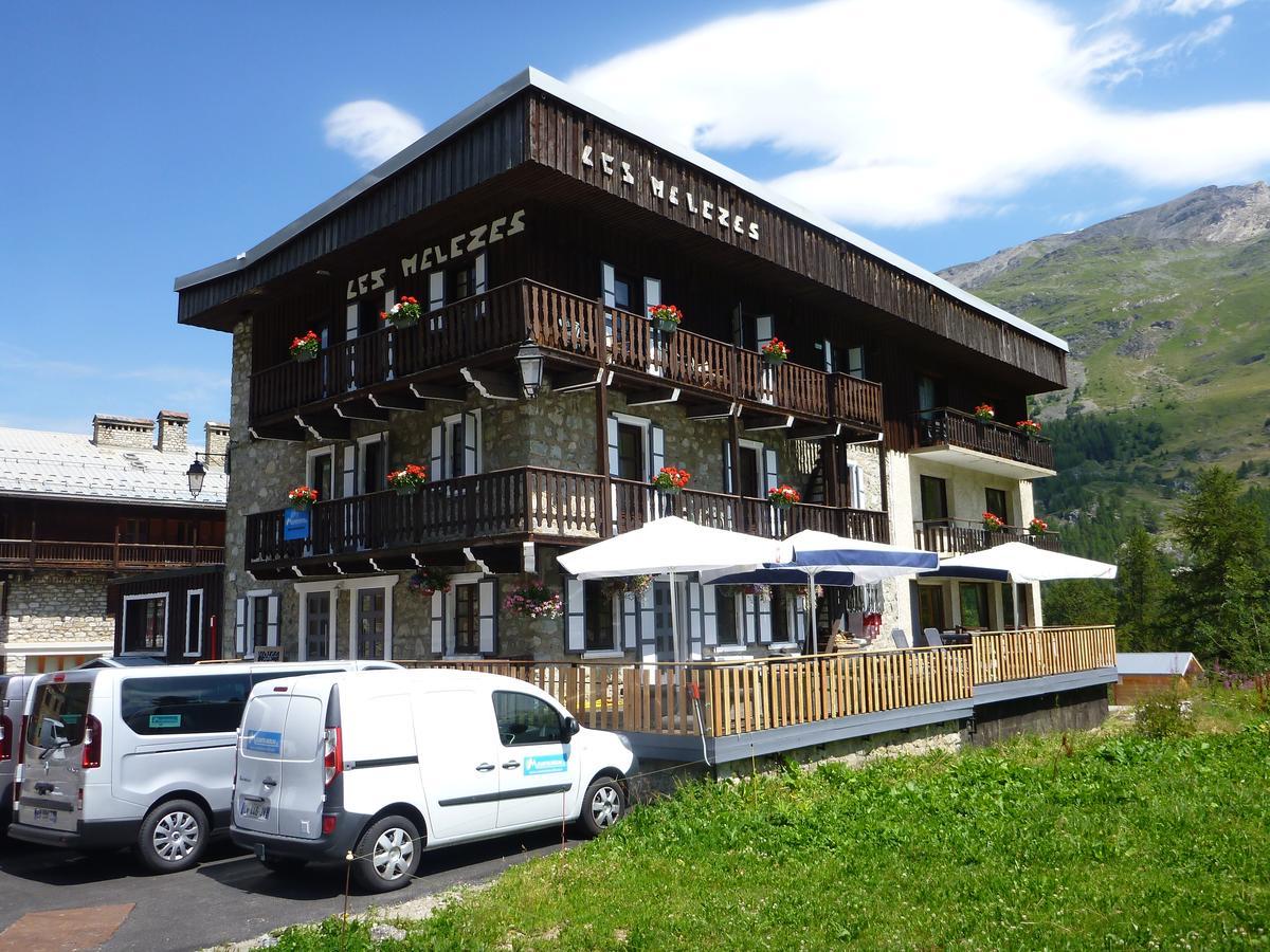 ティニュ Chalet Les Melezes Bed & Breakfast エクステリア 写真