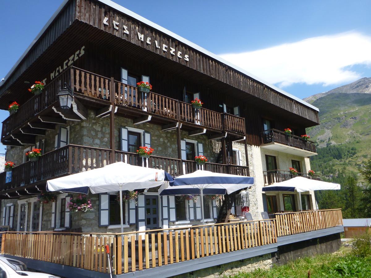 ティニュ Chalet Les Melezes Bed & Breakfast エクステリア 写真