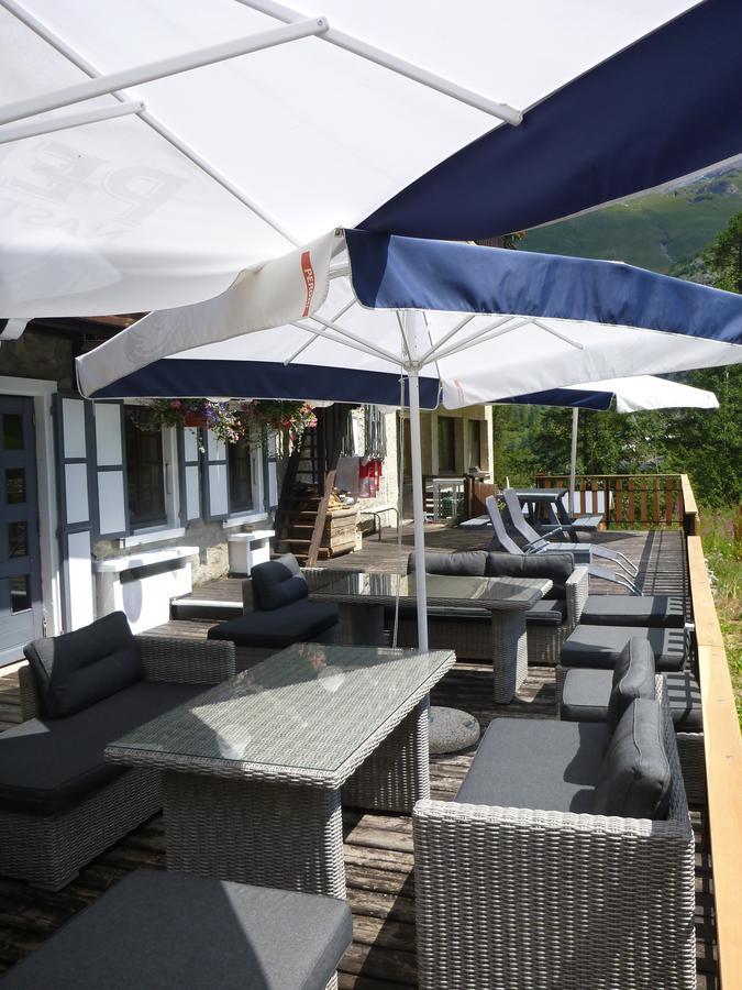 ティニュ Chalet Les Melezes Bed & Breakfast エクステリア 写真