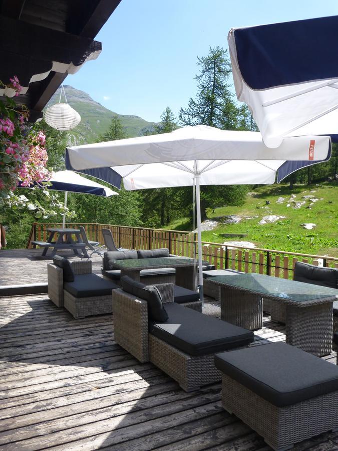 ティニュ Chalet Les Melezes Bed & Breakfast エクステリア 写真