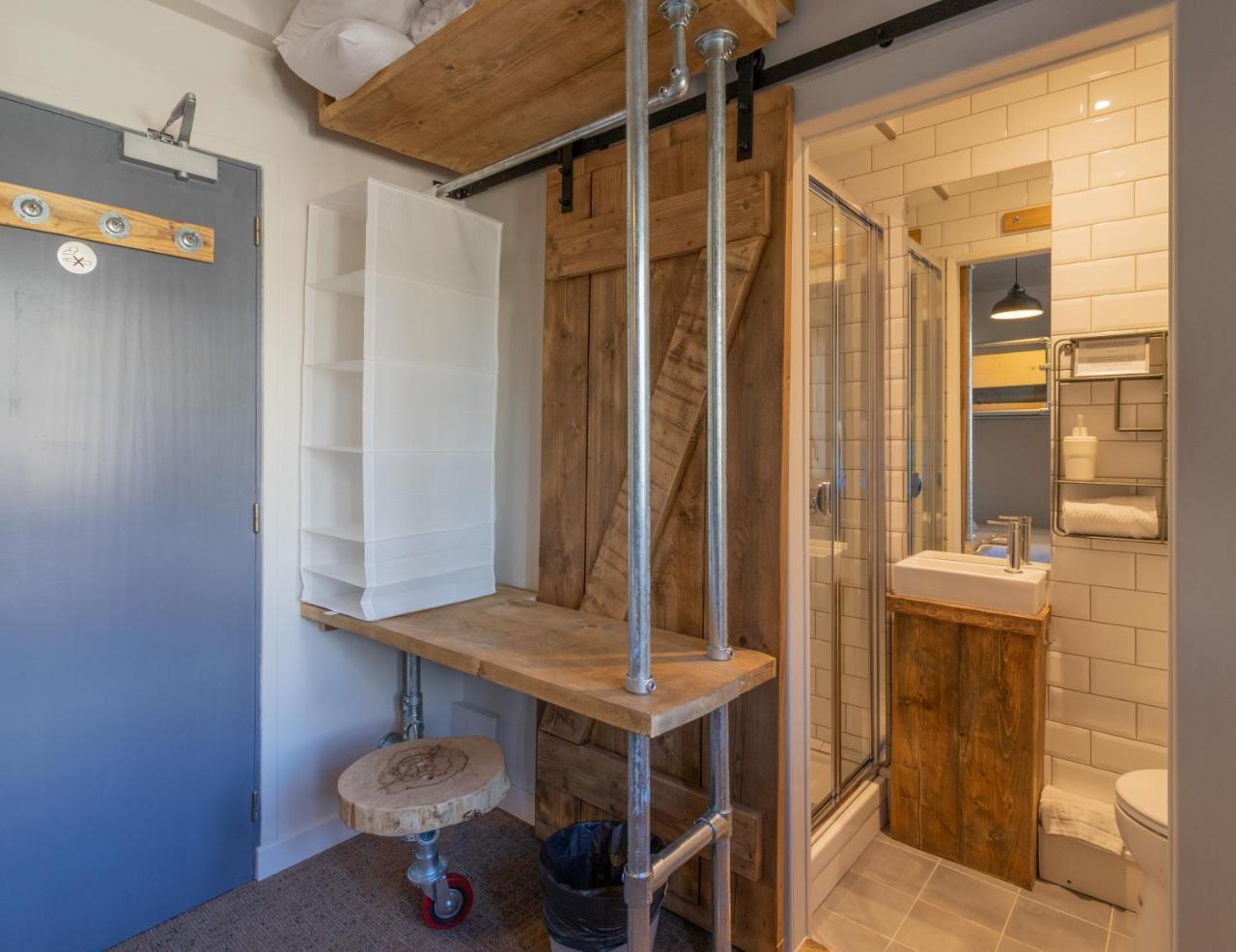 ティニュ Chalet Les Melezes Bed & Breakfast エクステリア 写真